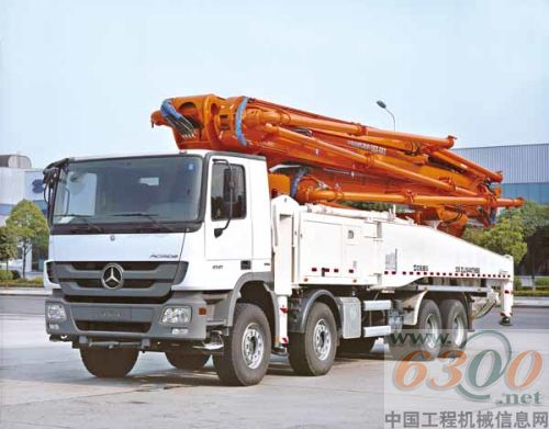 四桥底盘泵车